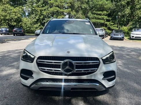 Used 2024 Mercedes-Benz GLE 350 4MATIC image 3