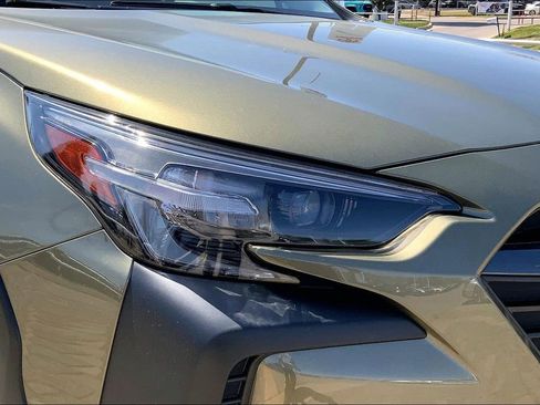 Certified 2025 Subaru Outback Premium image 30