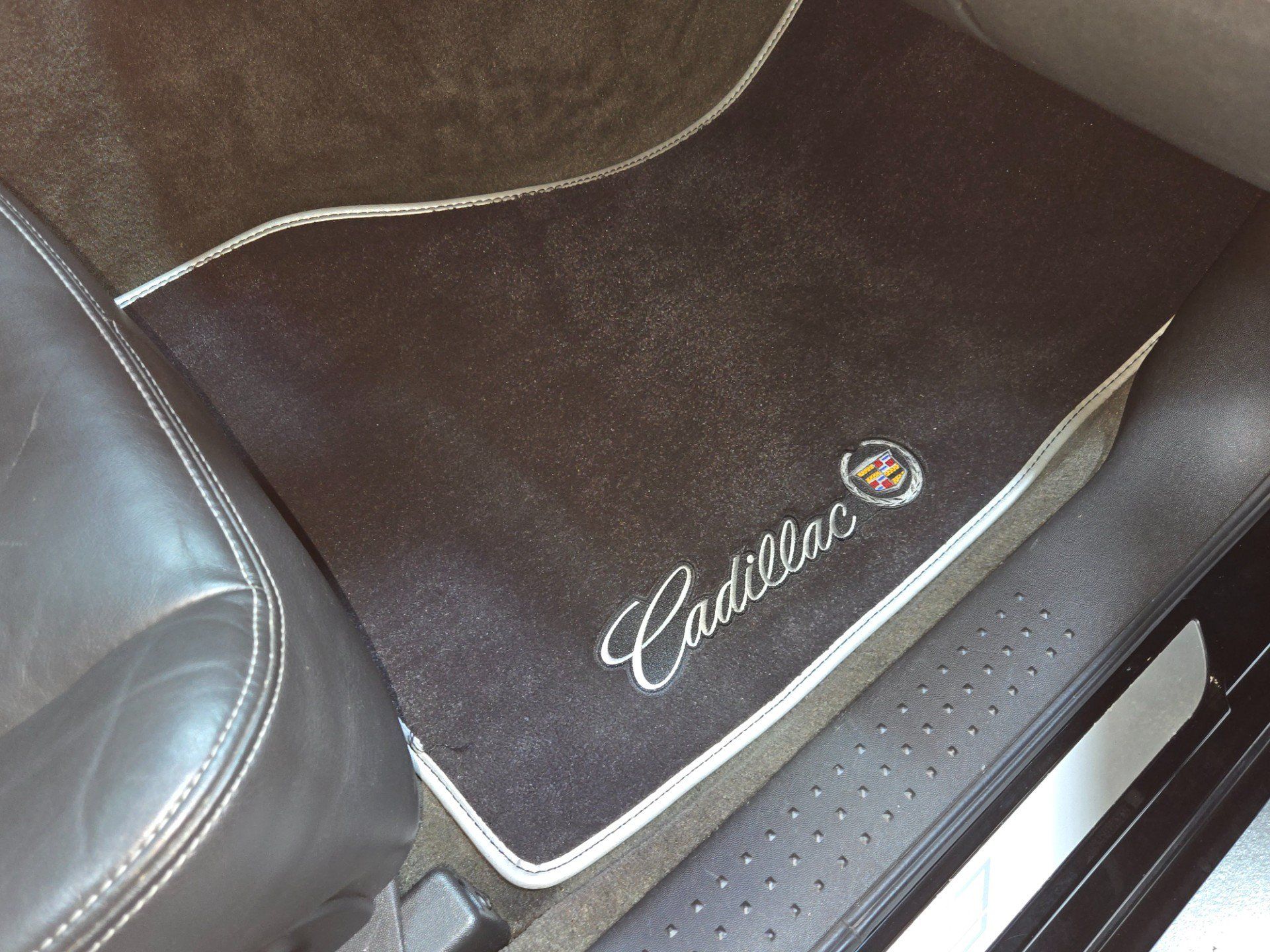 Used 2005 Cadillac CTS V RWD image 65