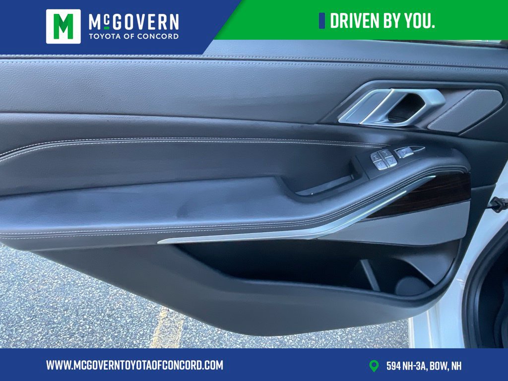 Used 2019 BMW X7 xDrive40i w/ Premium Package AWD/4WD image 23