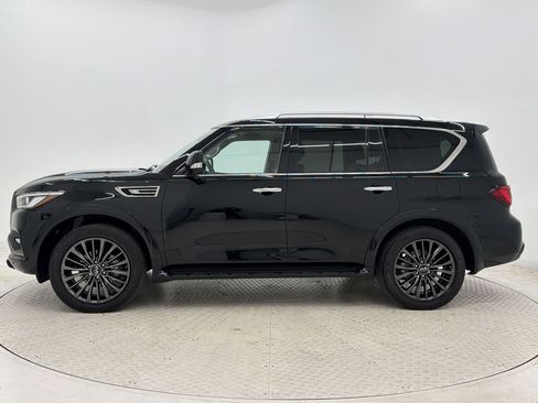 Used 2023 INFINITI QX80 Premium Select w/ Cargo Package image 2