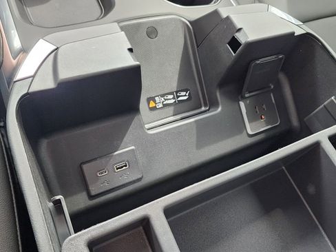 New 2026 GMC Sierra 1500 SLT w/ SLT Premium Plus Package image 33