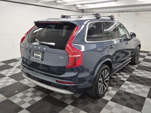 Used 2022 Volvo XC90 T5 Momentum w/ Climate Package image 6