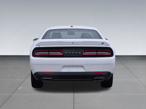 Used 2022 Dodge Challenger GT AWD/4WD image 5