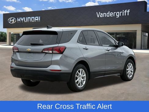 Used 2024 Chevrolet Equinox LS w/ Driver Confidence II Package FWD image 6