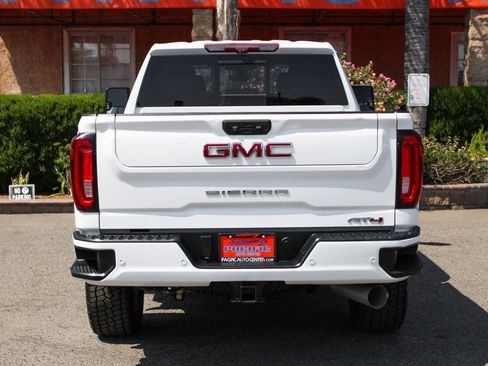 Used 2020 GMC Sierra 2500 AT4 image 8
