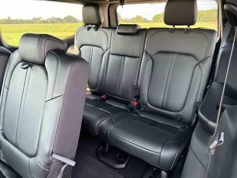 New 2024 Jeep Wagoneer 4WD w/ Convenience Group I image 23