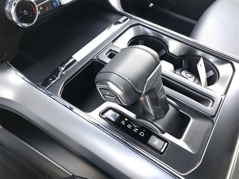 Used 2025 Ford F150 Lariat w/ Equipment Group 502A High image 20