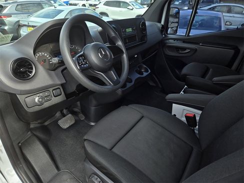 Used 2019 Mercedes-Benz Sprinter 144 Cargo image 12
