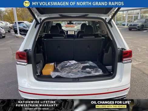 New 2026 Volkswagen Atlas SEL Premium R-Line image 22