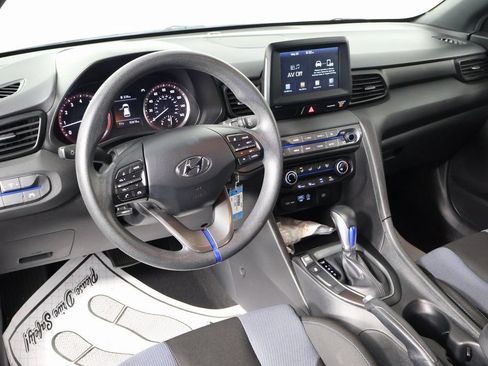 Used 2020 Hyundai Veloster 2.0 FWD image 7