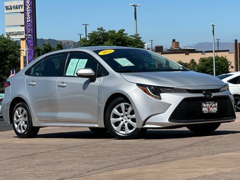 Certified 2023 Toyota Corolla LE FWD image 2