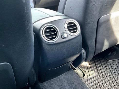 Used 2021 Mercedes-Benz GLC 300 4MATIC image 33