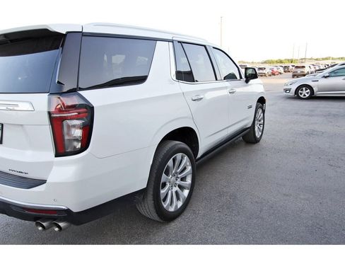 Used 2024 Chevrolet Tahoe Premier w/ Premium Package RWD image 5