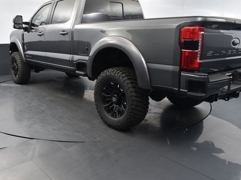 New 2025 Ford F250 XLT w/ Black Appearance Package image 15