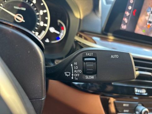 Used 2019 BMW M550i xDrive w/ Premium Package 2 image 42