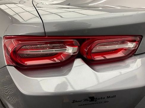 Used 2022 Chevrolet Camaro LT RWD image 24