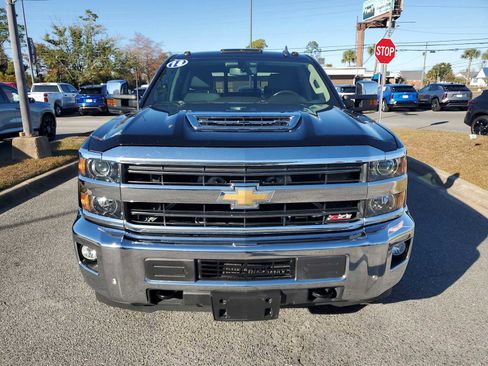 Used 2018 Chevrolet Silverado 3500 LTZ w/ Duramax Plus Package image 9