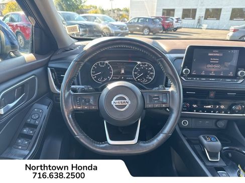 Used 2021 Nissan Rogue SV w/ Premium Package image 20