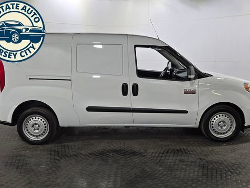 Used 2022 RAM ProMaster City Tradesman FWD image 8