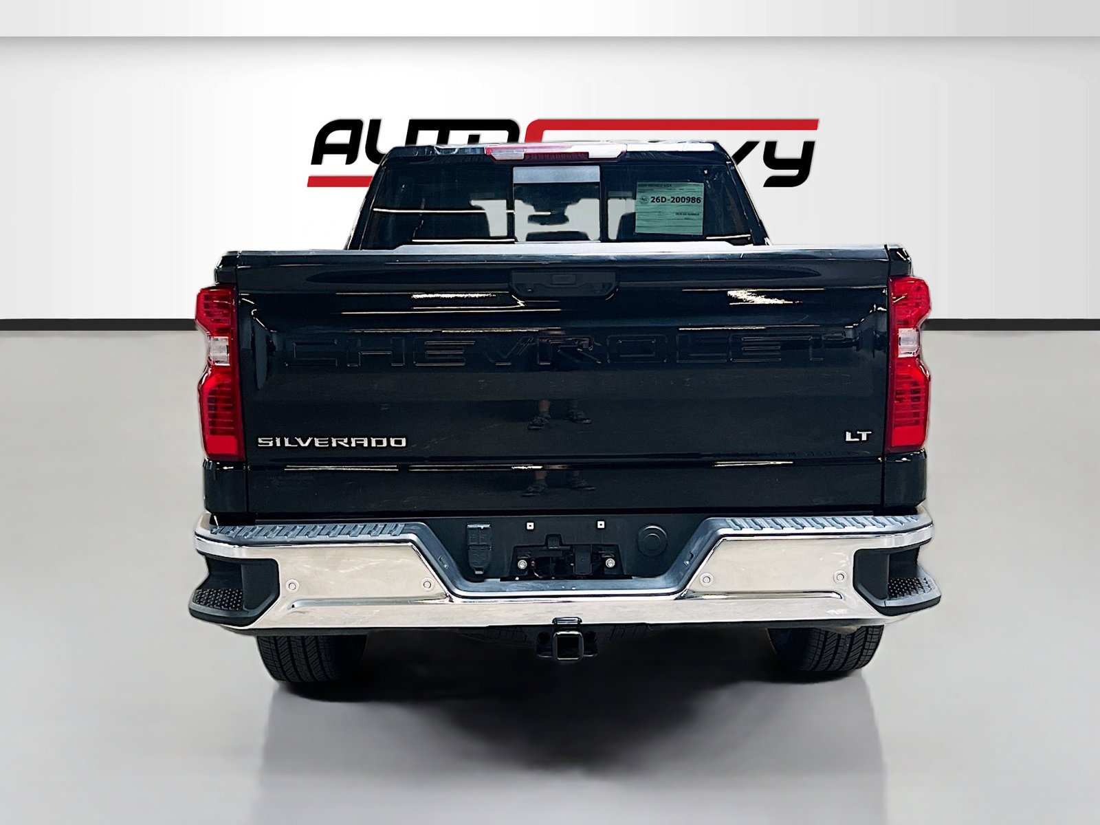 Used 2025 Chevrolet Silverado 1500 LT AWD/4WD image 6