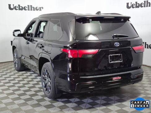 Used 2023 Toyota Sequoia Platinum image 5