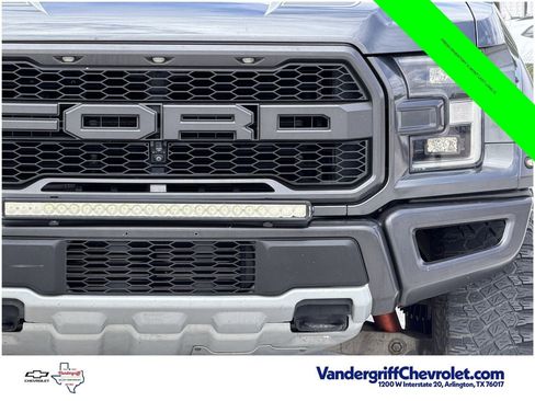 Used 2019 Ford F150 Raptor w/ Equipment Group 802A Luxury AWD/4WD image 9