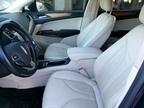 Used 2015 Lincoln MKC AWD w/ Equipment Group 101A Select image 11