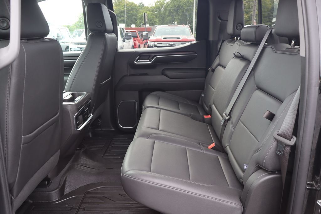 Used 2024 GMC Sierra 1500 SLT w/ SLT Premium Plus Package AWD/4WD image 21