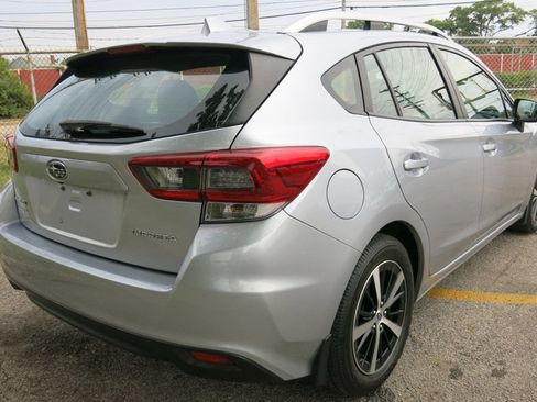 Used 2022 Subaru Impreza 2.0i Premium AWD/4WD image 4