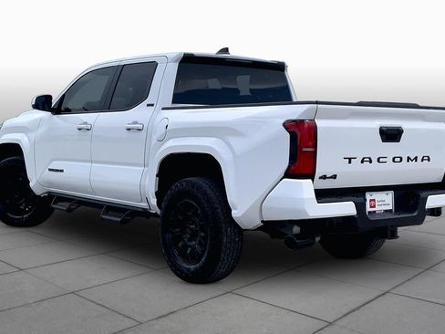 Used 2026 Toyota Tacoma SR5 AWD/4WD image 12
