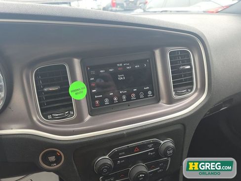 Used 2022 Dodge Charger SXT RWD image 8