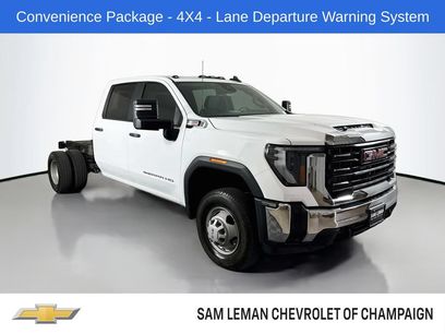 Used 2025 GMC Sierra 3500 Pro w/ Convenience Package