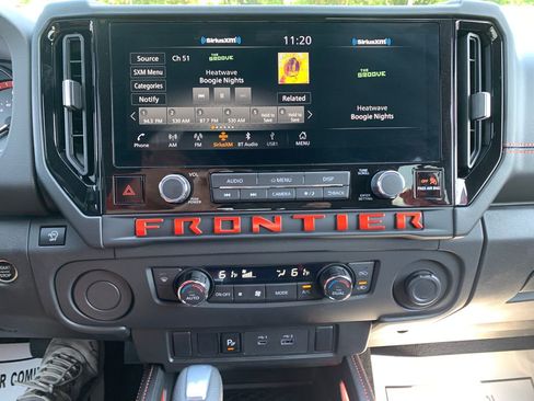 Used 2025 Nissan Frontier Pro-X RWD image 27