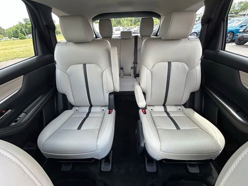 Used 2024 MAZDA CX-90 Plug-In Hybrid w/ Preferred AWD/4WD image 13