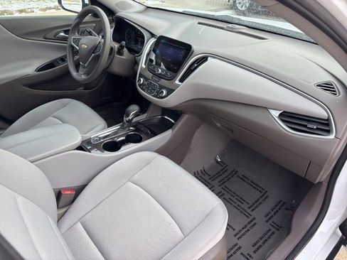 Used 2022 Chevrolet Malibu LT image 20