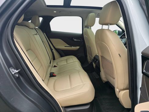 Used 2017 Jaguar F-PACE Prestige AWD/4WD image 13