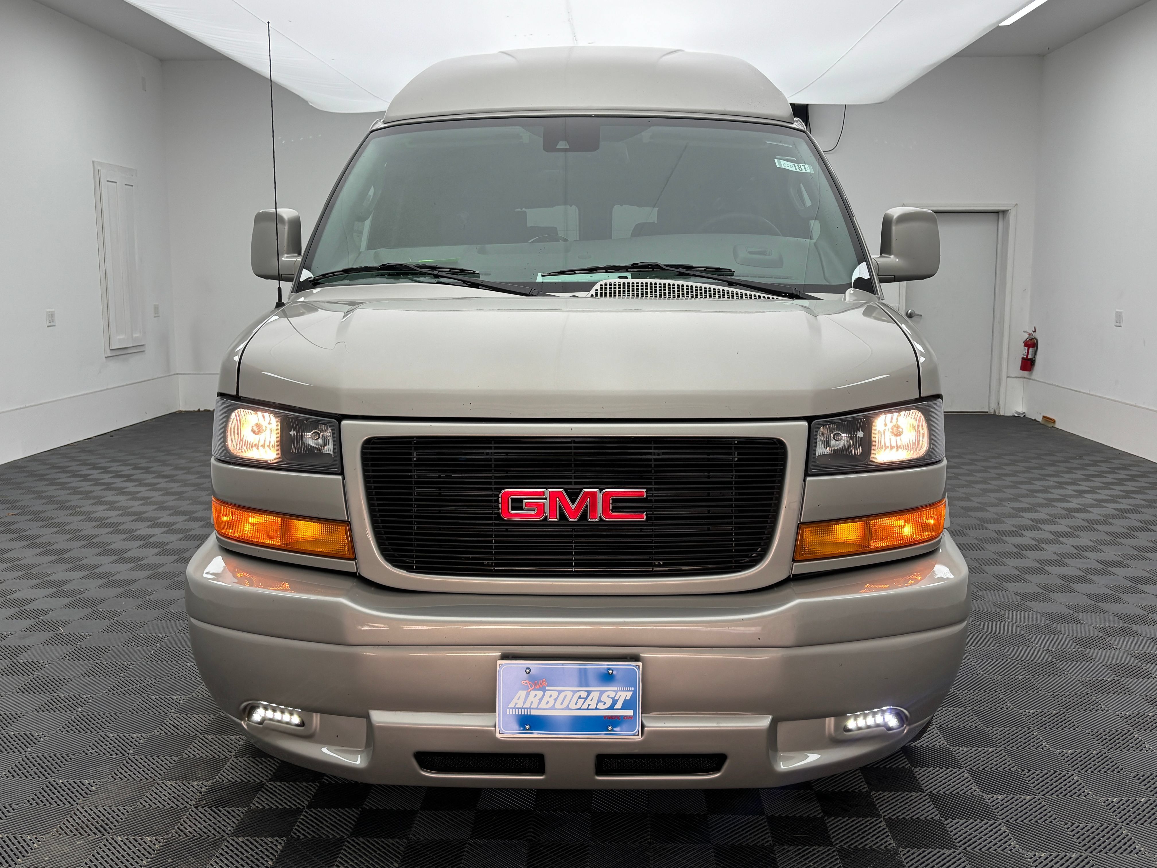New 2026 GMC Savana 2500 w/ Driver Convenience Package RWD image 5