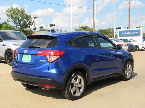 Used 2018 Honda HR-V LX image 6