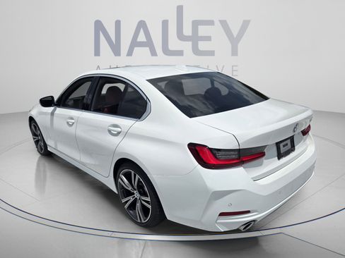 Used 2024 BMW 330i Sedan w/ Premium Package RWD image 3