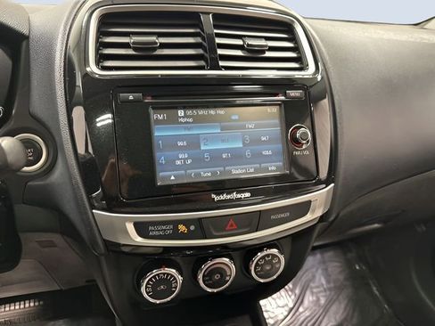 Used 2015 Mitsubishi Outlander Sport SE AWD/4WD image 21