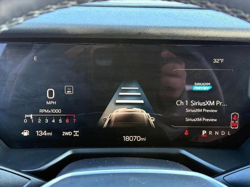 Certified 2025 GMC Acadia Elevation image 15