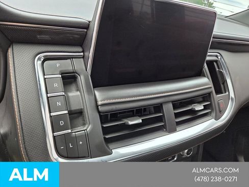 Used 2024 GMC Yukon AT4 w/ Technology Package AWD/4WD image 24