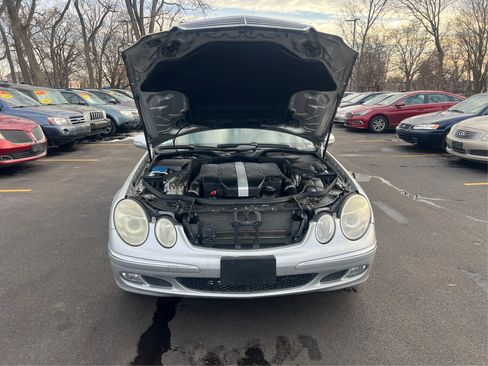 Used 2005 Mercedes-Benz E 320 4MATIC Sedan image 13