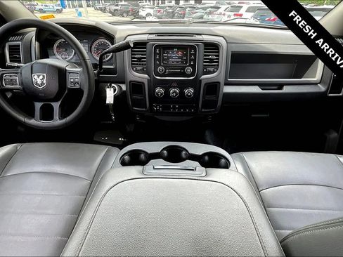 Used 2018 RAM 3500 Tradesman w/ Chrome Appearance Group image 8