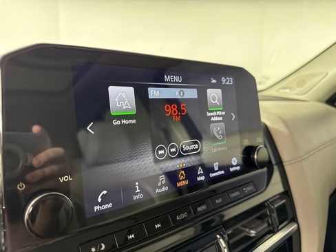 Used 2023 Nissan Pathfinder SL w/ SL Premium Package AWD/4WD image 18