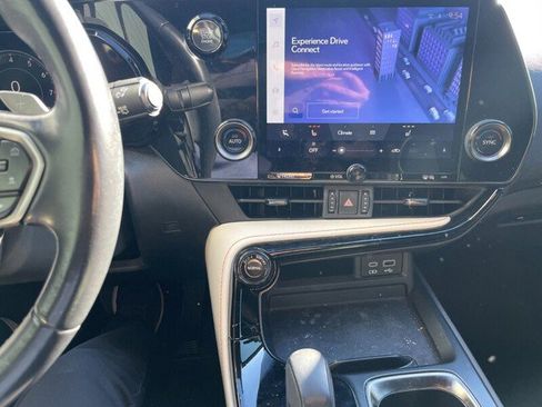 Certified 2023 Lexus NX 250 FWD image 6