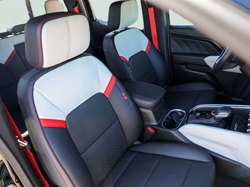 Used 2023 GMC Canyon AT4X w/ Edition 1 image 34