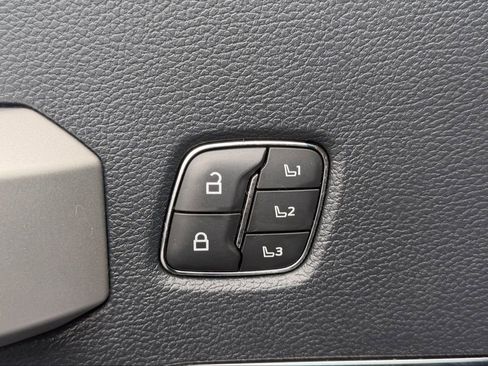 Used 2022 Ford F350 Lariat w/ Lariat Value Package image 20