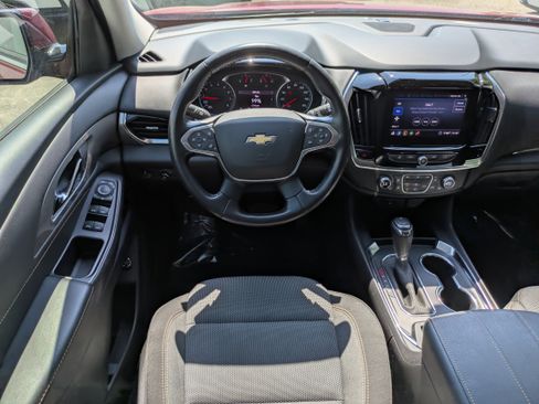 Used 2020 Chevrolet Traverse LT FWD image 23
